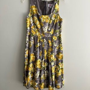 R & K originals floral size 8 dress